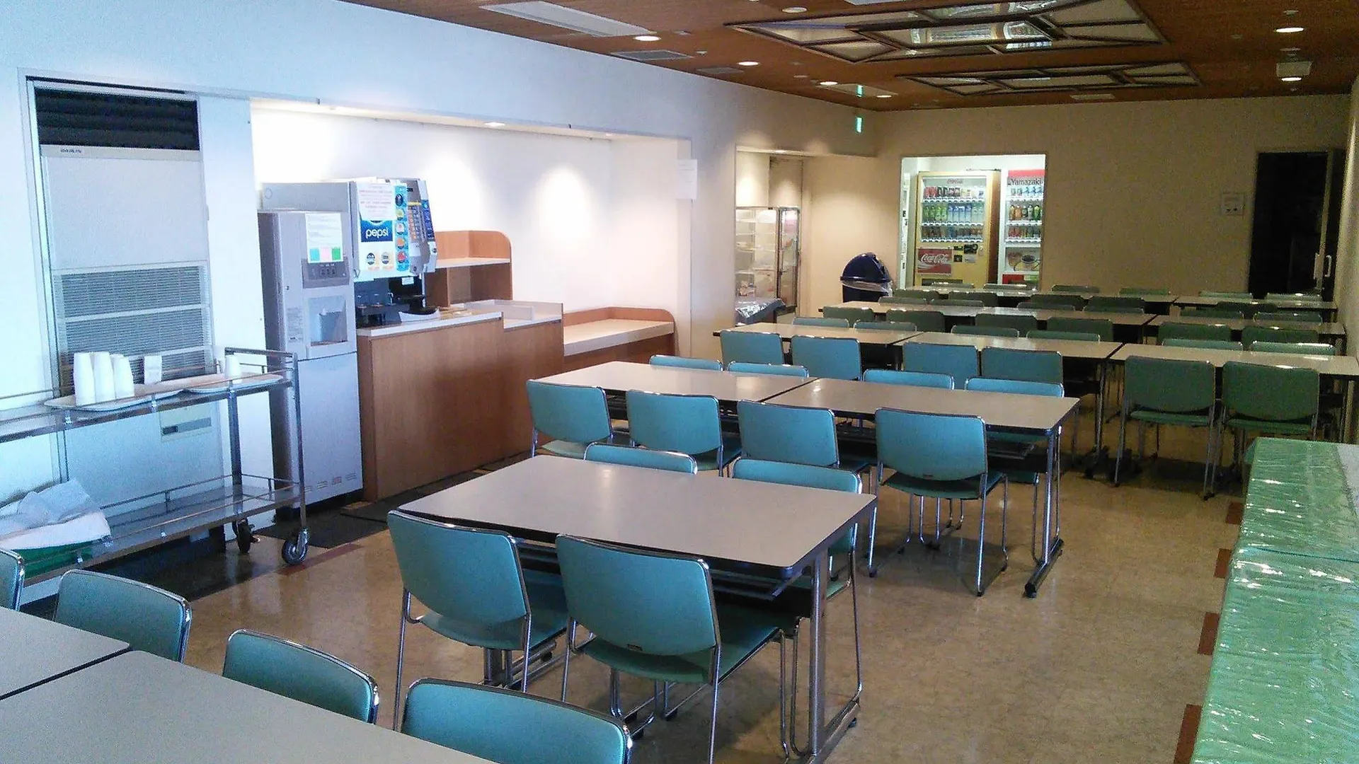 Tokyo Central Youth Hostel 0*,